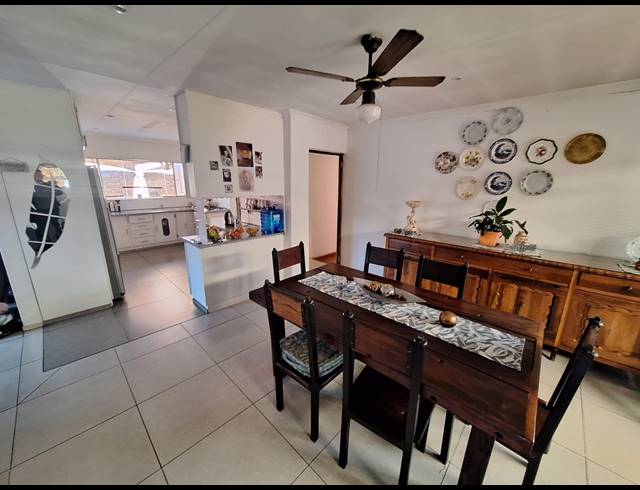 3 BEDROOM HOUSE FOR SALE IN VANDERBIJLPARK SE 3